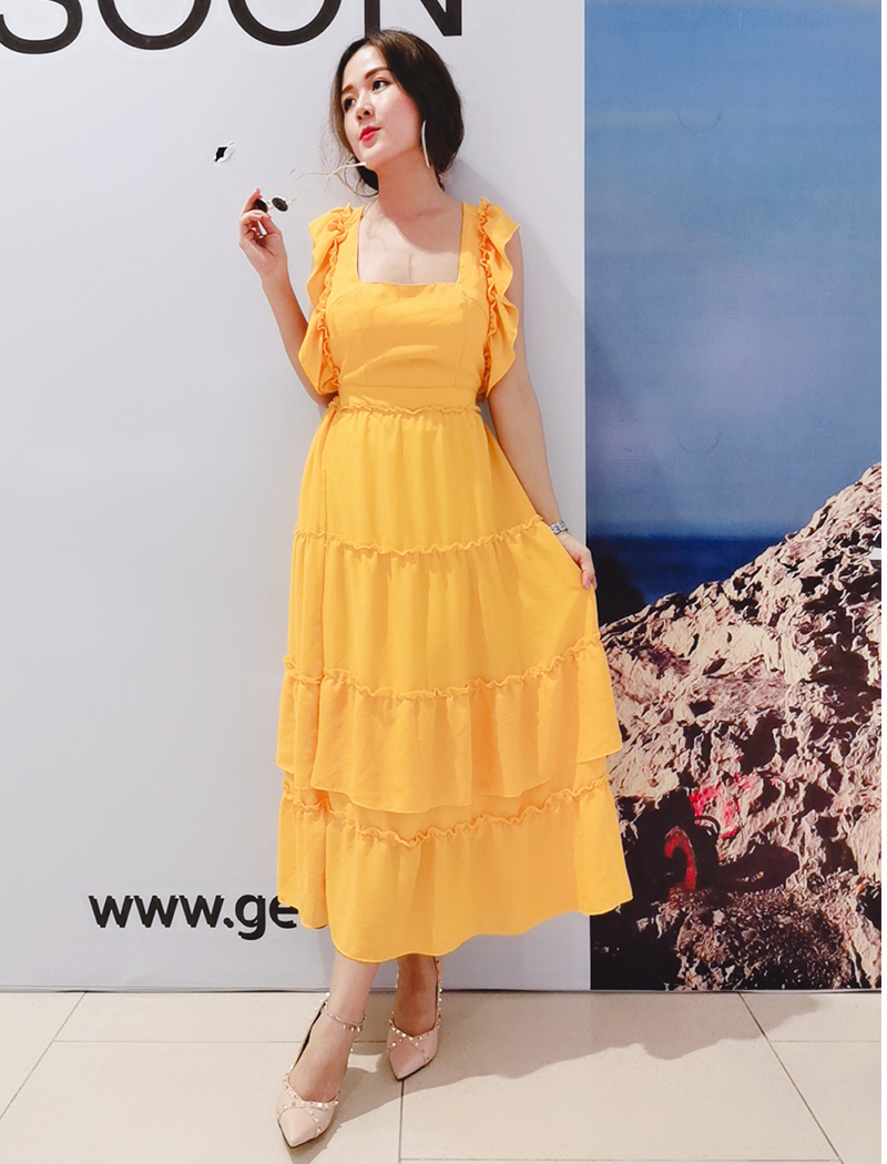 Đầm xòe kiểu 2 dây hở lưng bèo nhún trẻ trung