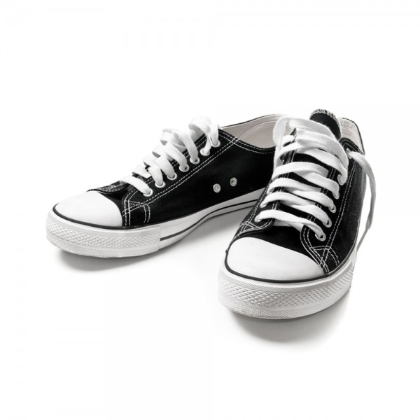 Giày sneaker cổ thấp